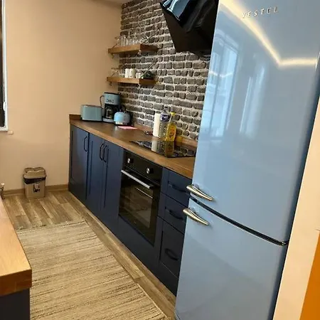105- Comfortable And Stylish Apartment