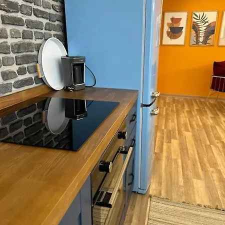 Apartment 105- Comfortable And Stylish
